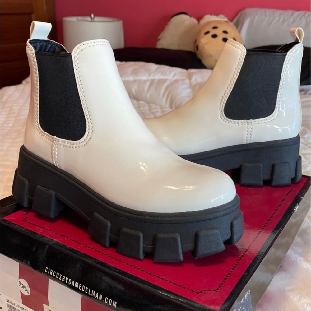 Chelsea Boots